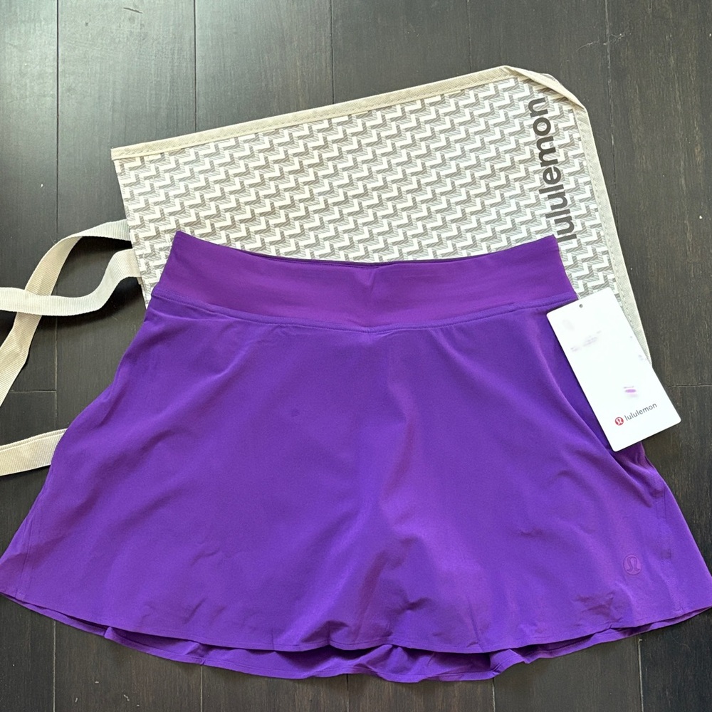 LULULEMON LIGHTWEIGHT HIGH-RISE TENNIS SKIRT in COLLEGE PURPLE SZ 4,6 NWT